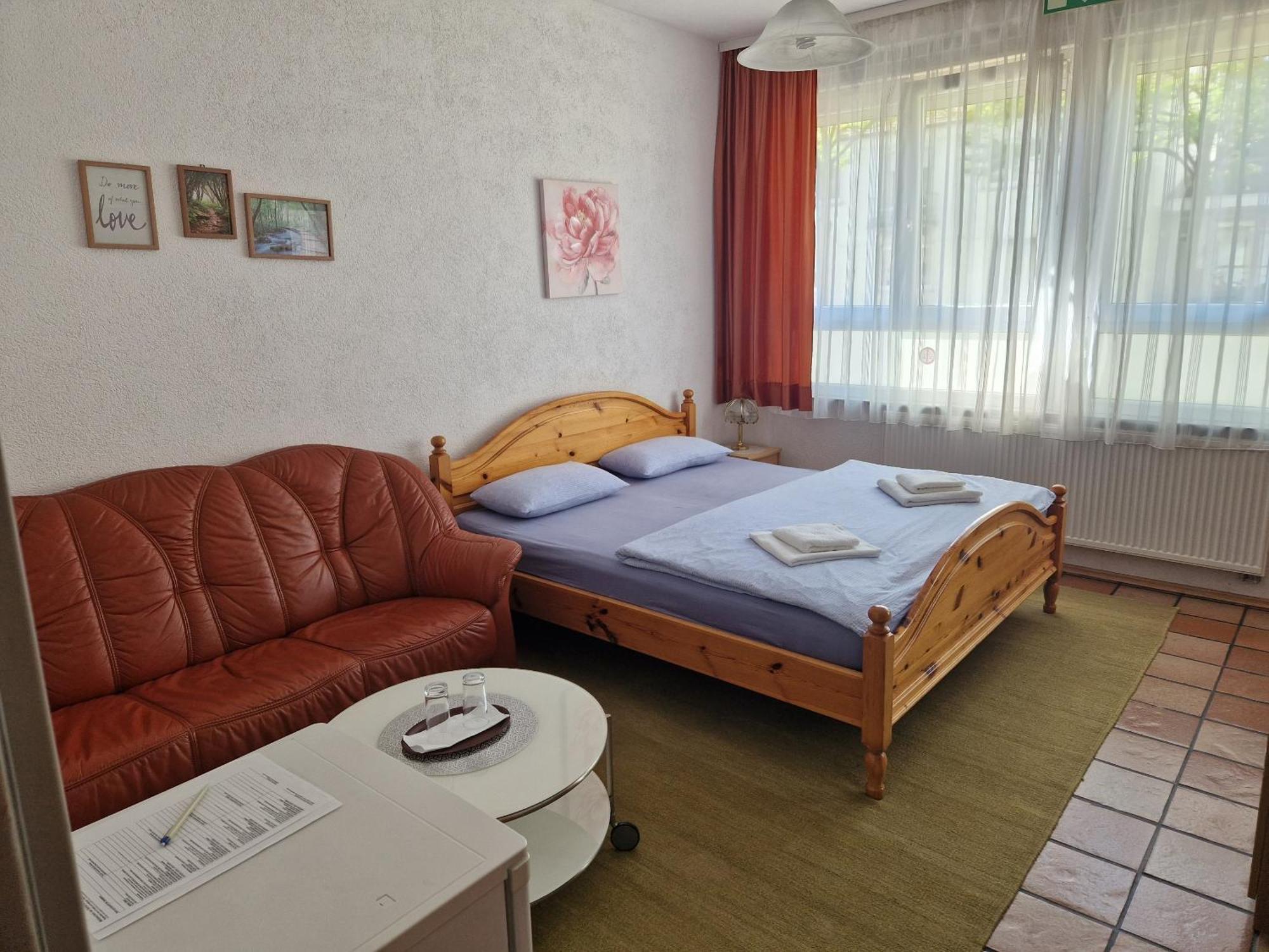 Pension Antalya Friedrichshafen Phòng bức ảnh